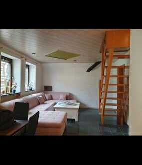 Gepflegte 4-Zimmer-Doppelhaushälfte mit EBK in Friedelhausen