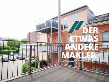 Sanierte Altbauwohnung mit Balkon und Stellplatz!