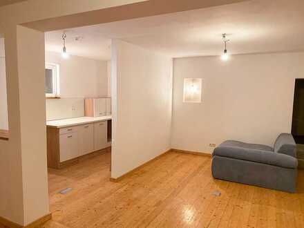 Charmante 1-Zimmer-Einliegerwohnung mit EBK und Garten in Durmersheim!
