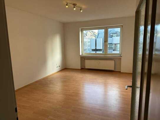 Singlewohnung mit Kochnische in zentraler Lage - Fußläufig zur Kö