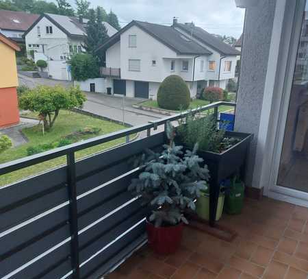 Günstige 3-Raum-Wohnung mit gehobener Innenausstattung mit Balkon und EBK in Gemmrigheim