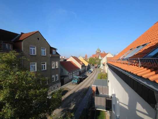 +++Traumhaftes Dachgeschoss/Neubau im Erstbezug am Altstadtrand+++