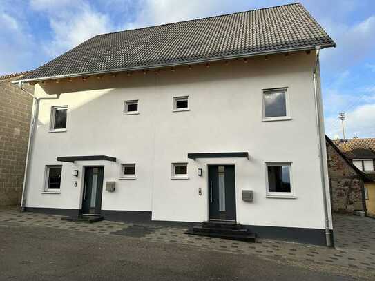 Twinhouse new building first occupancy/5,5-Rooms/Kitchen/Underfloor heating/Fernwärme/KFW55