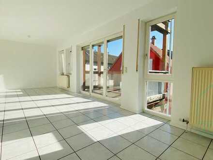 Bieterverfahren! Tolle 2 Zimmer Wohnung mit Balkon und KFZ-Stellplatz in Malsch