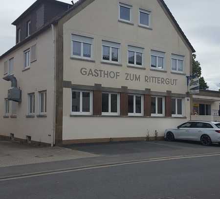 BÄCKEREIFILIALE MIT CAFE!