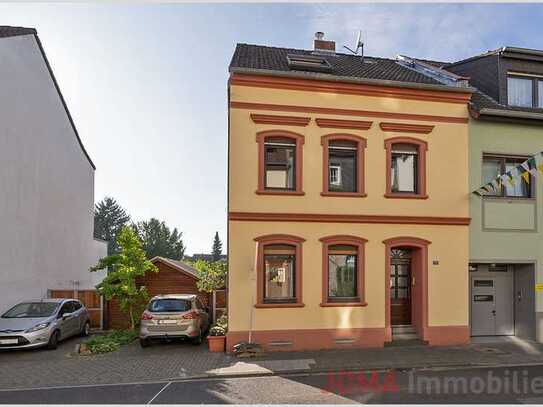 Einfamilienhaus mit viel Platz und großem Garten