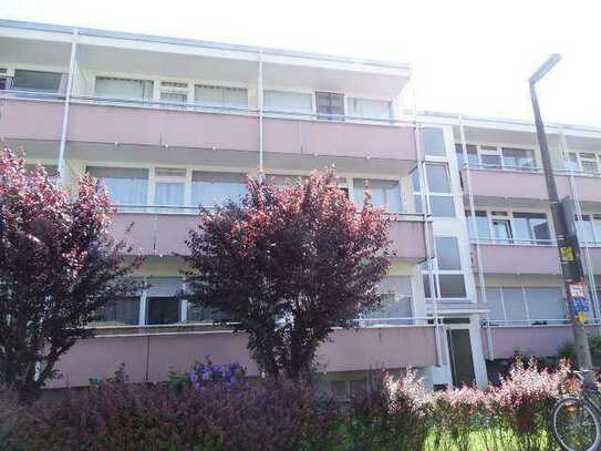 Sankt Augustin- Hangelar, Schnuckeliges Apartment mit Balkon und kleiner Küche