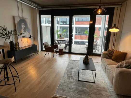 Wohnen im Loft? 69 QM mit Parkett, EBK und großem Balkon!