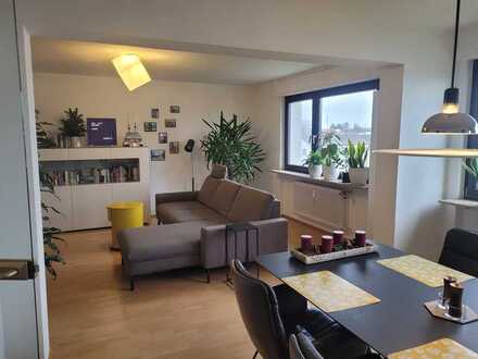 Gut geschnittene 3-Zimmer Wohnung mit Balkon und EBK