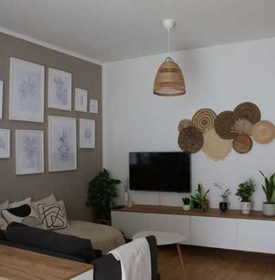 Stilvolle, sanierte 2-Raum-Wohnung mit Balkon und EBK in Dresden