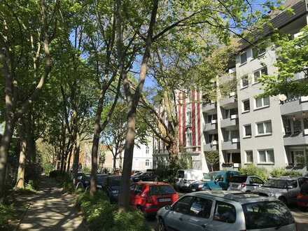Nähe Klinik-/ Kreuzviel: Helles Appartment + Carport!