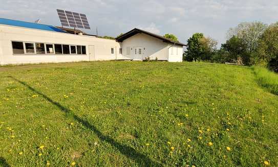 Kleine Produktionshalle + Lage + Wohnhaus in guter Lage