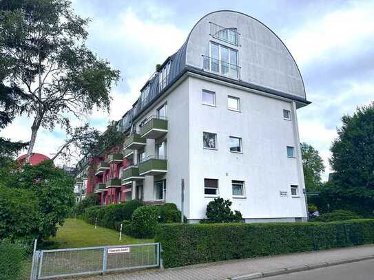 Sonnige 2 Zimmer Wohnung mit Balkon in Berlin-Lichterfelde - bezugsfrei ab sofort