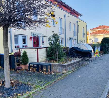 Haus im mediterr. Jakobsviertel von Köln Neu-Widdersdorf (Auslandsumzug; provisionsfrei; Energie: A)