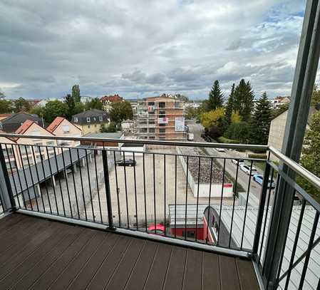 Sofort bezugsfreie 3 Zimmer Wohnung mit Balkon in zentraler Lage direkt v.Eigentümer