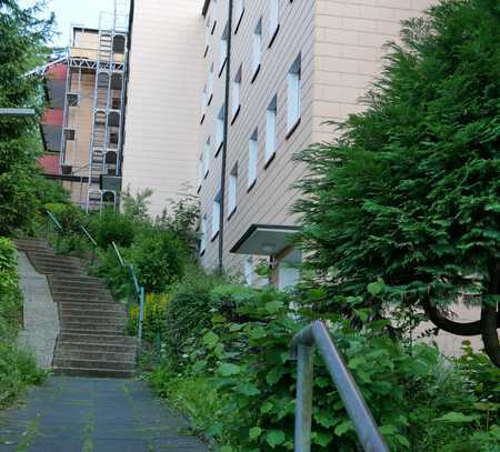 ISERLOHN NÄHE ALEXANDERHÖHE - 3-ZIMMER-WOHNUNG IN DIREKTER WALDRANDLAGE MIT BALKON