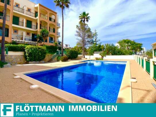 Einladende Maisonette-Wohnung mit Pool in Font de sa Cala!