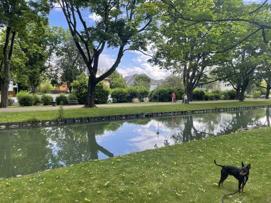 TRAUMLAGE - BLICK IN EINEN PARKÄHNLICHEN GARTEN - LINDENTHAL - BESTLAGE- RAUTENSTRAUCHKANAL