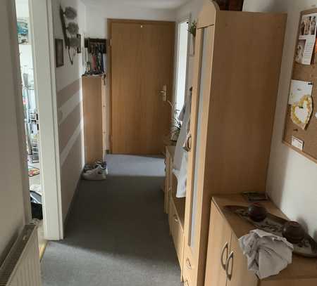 Ansprechende 3-Zimmer-DG-Wohnung mit Balkon und Einbauküche in Chemnitz