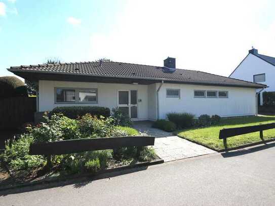 + Neuss - Vogelsang + EFH in Traumlage + Bj. 1973 + ca. 1.080 m² Grundstück + ca. 142 m² Wohnfläche