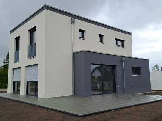 schickes und modernes Einfamilienhaus in Werdau, inkl. offenem Kamin & Garage / Effizienzhaus 55