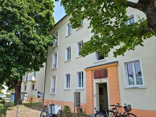 Sonnige 2-Zimmer-Wohnung mit Balkon in Premnitz