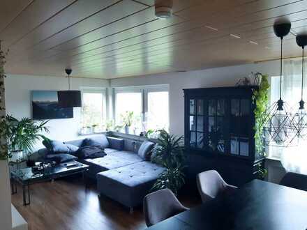 Ruhige und moderne 3,5-Zimmer-Wohnung mit Balkon am Oberholz
