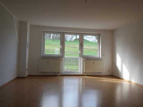 *Wohnen auf dem Land*
2-Zimmer + Balkon + EBK