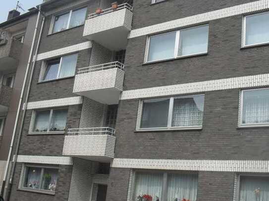 Schöne 2,5-Zimmer-Wohnung mit Balkon, Duisburg-Mittelmeiderich