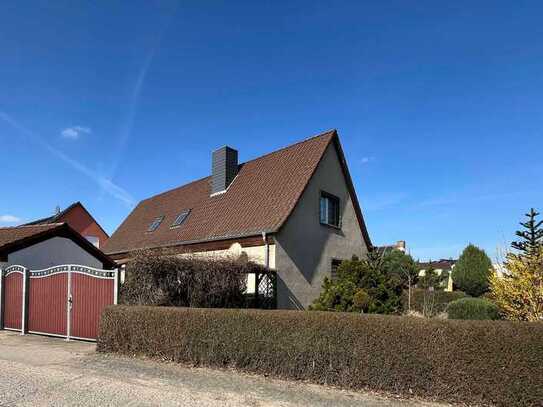 Eigenheim inkl. ELW z.B. für Mehrgenerationenwohnen mit Garten und einer Garage in Jessen (Elster)