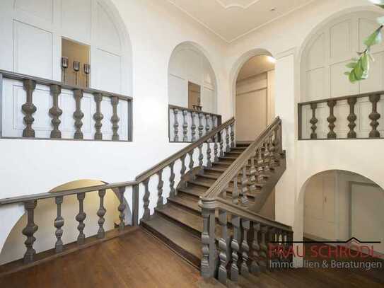 Wohnen im Schloss Hirschlatt
Stylisches Apartment im Denkmal
Friedrichshafen