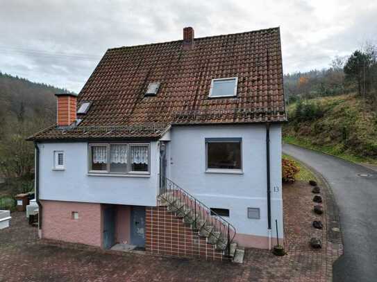 Gepflegtes Einfamilienhaus im fränkischen Baustil - Wohnhaus in Krommenthal mit viel Potenzial