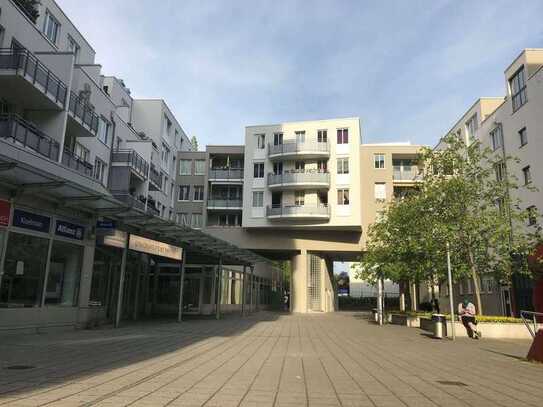 Süße 2 Zimmer, Balkon, Aufzug und vieles mehr