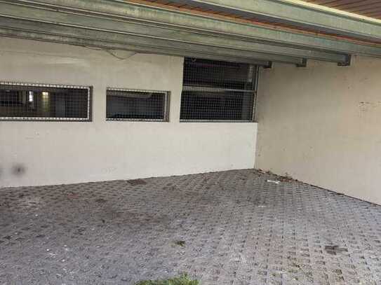 2 mal Carport plus Freifläche Zentral