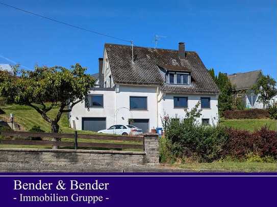 Geräumiges Zweifamilienhaus mit großem Garten - Ihr neues Zuhause mit viel Platz und Natur!