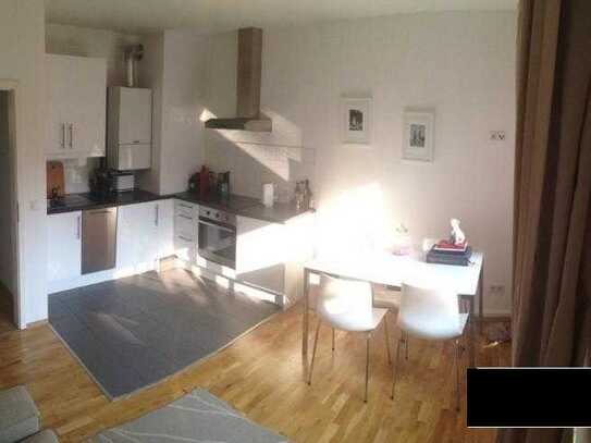 **FURNISHED** Lichtdurchflutete 3 Zimmerwohnung