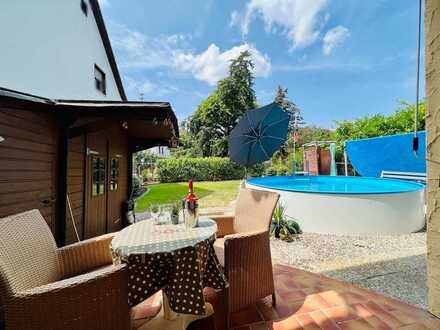 Doppelte Chance!
2 x EFH + Pool + großer Garten auf einem Grundstück!!