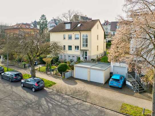 MEHRFAMILIENHAUS IN BEVORZUGTER LAGE VON WIESBADEN!