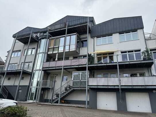 Helle freundliche 3 Zimmer Wohnung in zentraler Lage