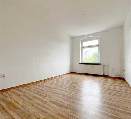 Tolle 3-Raum-Whg. mit Balkon und Tageslichtbad!