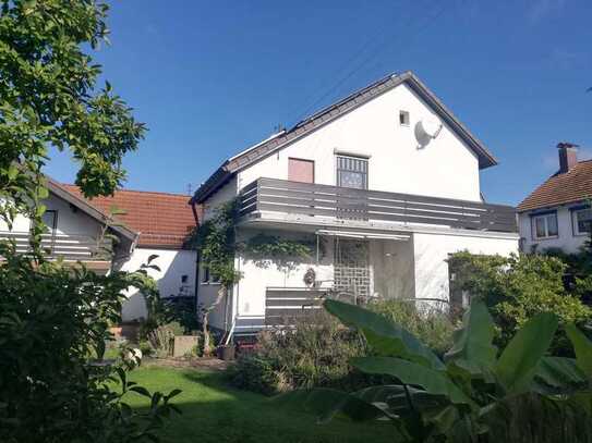 Sehr gepflegtes 7-Zimmer-Einfamilienhaus mit Nebengebäude in Hagenbach
