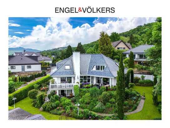 Engel & Völkers: Elegantes Anwesen mit Panoramablick ins Rheintal!