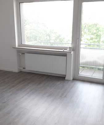 Erstbezug nach Sanierung mit Balkon: attraktive 1,5-Zimmer-Wohnung in Remscheid