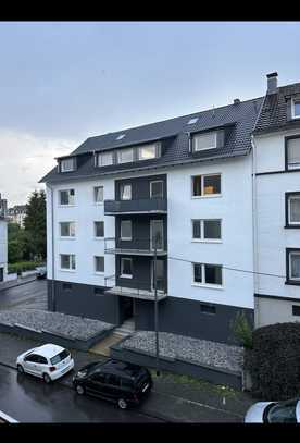 Remscheid 3,5 Zimmer Wohnung zu vermieten, 75qm mit Balkon, Keller und Garage