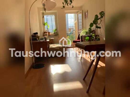 Tauschwohnung: Helle 2 Raumwohnung mit Balkon und Blick ins Grüne