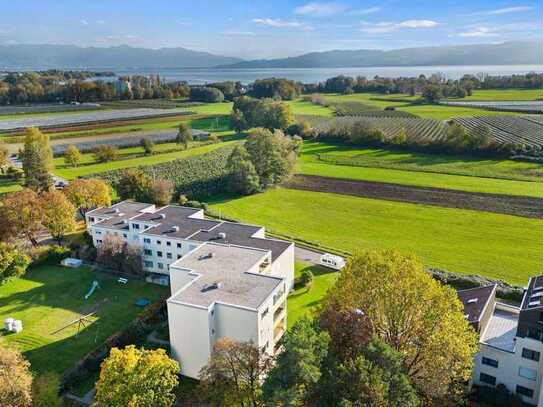 RESERVIERT ! Wohnen mit Blick ins Grüne und einer herrlichen Bergsicht ! Ca. 400 m zum See !