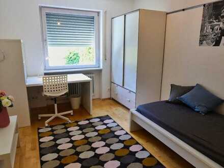 Sehr schönes möbliertes WG-Zimmer (Nr. 1) in heller Wohnung nahe Zentrum Heidenheim