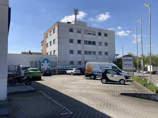 Multifunktionale Büroeinheit in verkehrsgünstiger Lage!