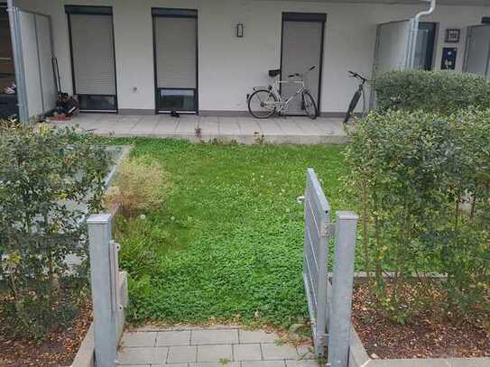 Helle 2-Zimmer-Wohnung mit EBK, Terrasse und Garten in Nürnberg