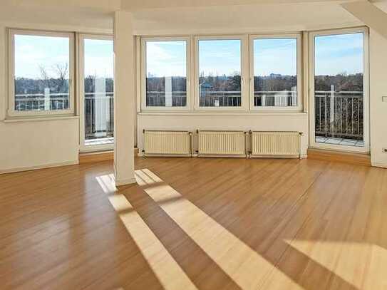 Dachgeschosswohnung mit Blick über Charlottenburg